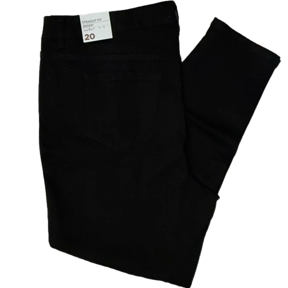 NWT Lane Bryant Straight Fit High-Rise Sateen Skinny Jean, Size 20, Black